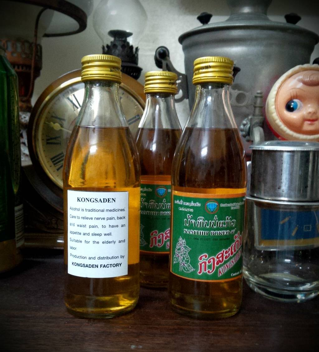 Rượu công sa đẻn Lào - 80k/chai Rượu công sa đẻn Lào - 80k/chai